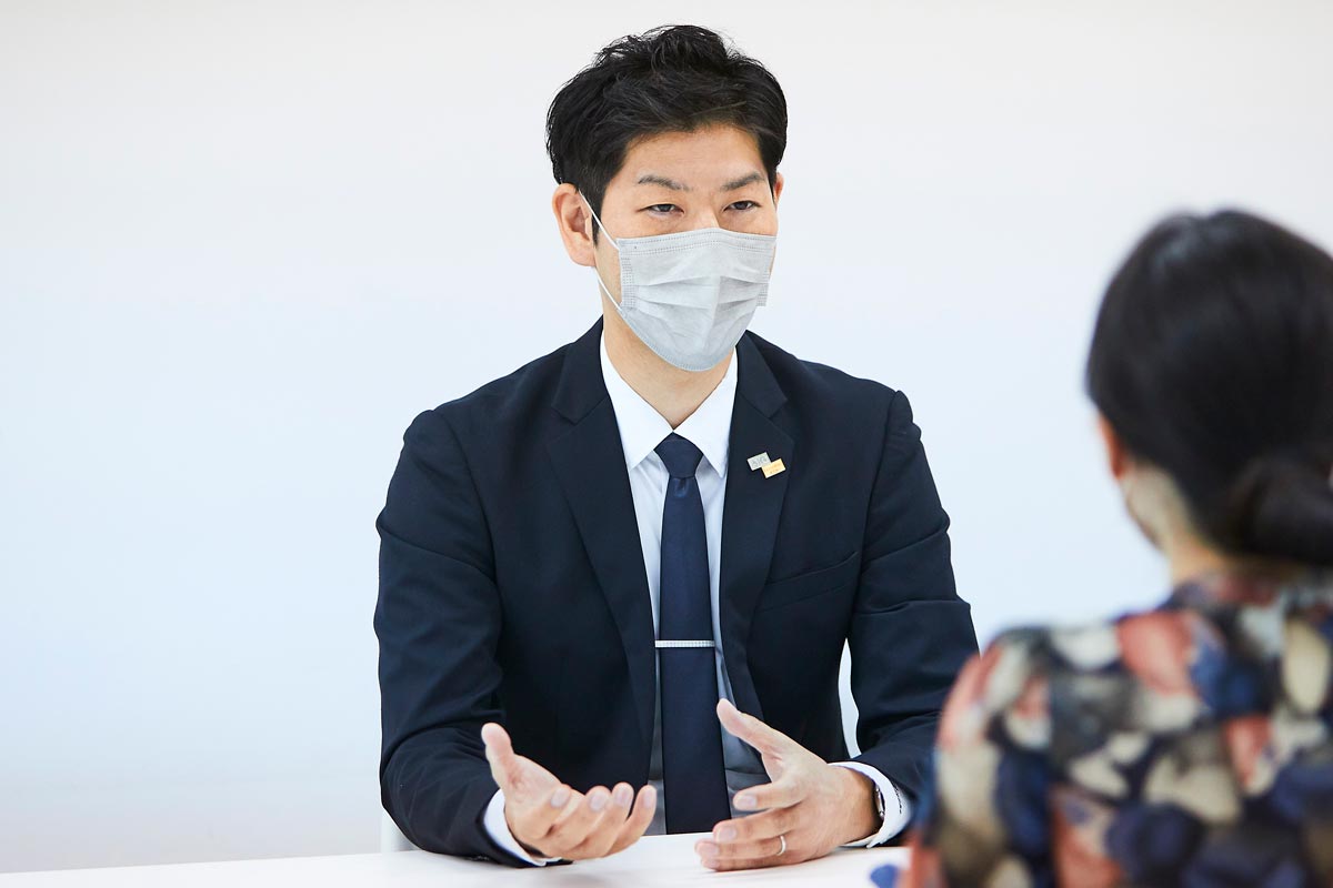 企業の海外展開を支えたい 天職を見つけた営業社員 | AIG
