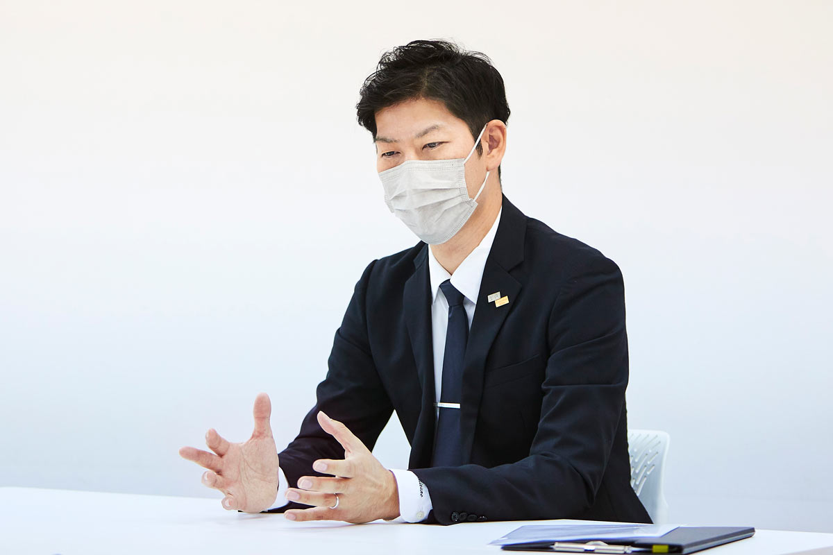 大人 可愛い 服  企業の海外展開を支えたい 天職を見つけた営業社員 | AIG 日本ノンフィクション